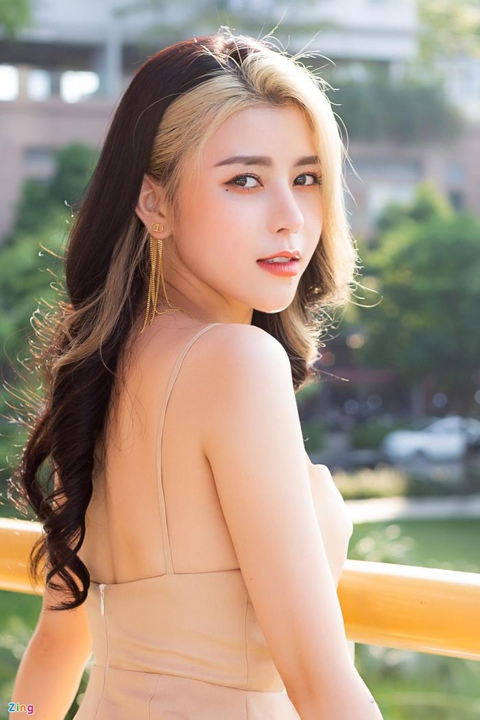  9X tiết lộ cô ăn từ 5-6 bữa mỗi ngày. Với các bữa nhỏ, cô ăn ngũ cốc hoặc bánh, sữa để lấy sức tập gym. Nhờ ăn uống và rèn luyện điều độ, thân hình nữ ca sĩ có sự thay đổi tích cực. Cân nặng của cô tăng từ 40 kg lên 44 kg, vòng 3 cũng căng đầy, quyến rũ hơn. 