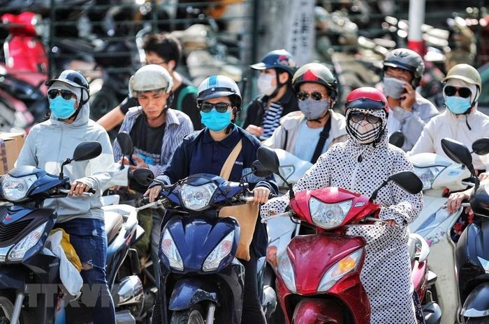 Khu vực Hà Nội có mây, ngày nắng nóng/TTXVN.