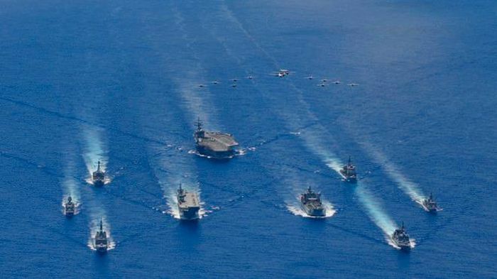 Tàu chiến 3 nước Mỹ, Nhật Bản, Úc tập trận tại biển Philippines ngày 21.7