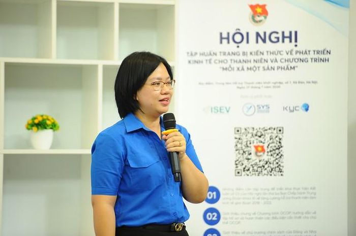 Chị Nguyễn Thu Vân, Trưởng ban Thanh niên Nông thôn T.Ư Đoàn phát biểu tại Hội nghị.