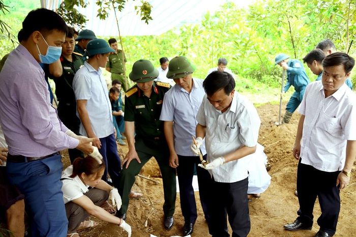 Ban Chỉ huy Quân sự huyện Đại Từ (Thái Nguyên) đã tiến hành cất bốc hài cốt, xác định danh tính của hơn 30 quân nhân, công nhân viên quốc phòng hy sinh tại xã La Bằng từ năm 1947.
