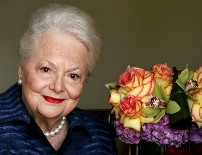 Huyền thoại điện ảnh Olivia de Havilland