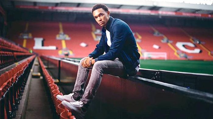 Alexander-Arnold được coi như một vũ khí tấn công quan trọng của Liverpool, đóng góp vào rất nhiều chiến thắng của đội trong 2 năm qua