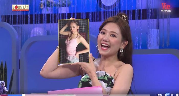 Hari Won thích thú kể lại quá khứ dữ dội, từng trốn cha mẹ "đi đu đưa" trong bar