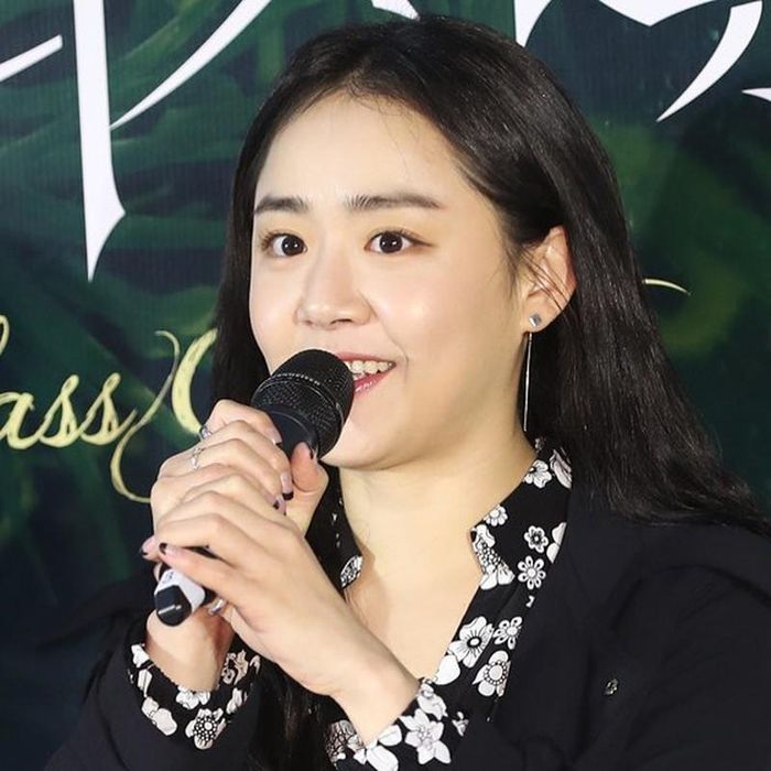 Sau thời gian chữa bệnh, nữ diễn viên tăng cân đáng kể.