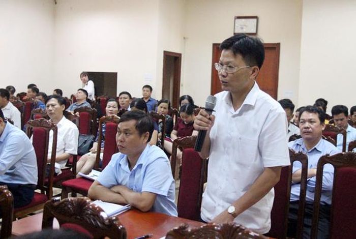 Đại biểu nêu giải pháp về quản lý sử dụng thuốc bảo vệ thực vật trên cây chè.
