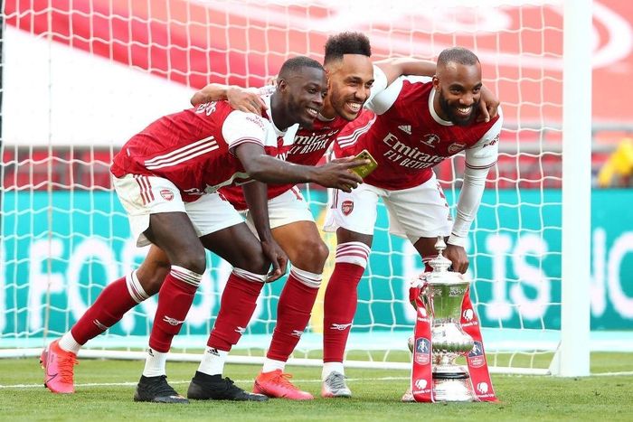  Nicolas Pepe, Aubameyang và Alexandre Lacazette đều thi đấu ấn tượng trong trận chung kết. Đây có thể là trận cuối cùng bộ ba này sát cánh cùng nhau, bởi có thông tin Aubameyang sẽ rời Arsenal. 