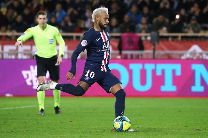  Mùa giải 2019/20 này đánh dấu lần đầu tiên kể từ khi đến PSG, Neymar cùng CLB nước Pháp góp mặt ở tứ kết Champions League. Ảnh: Getty. 