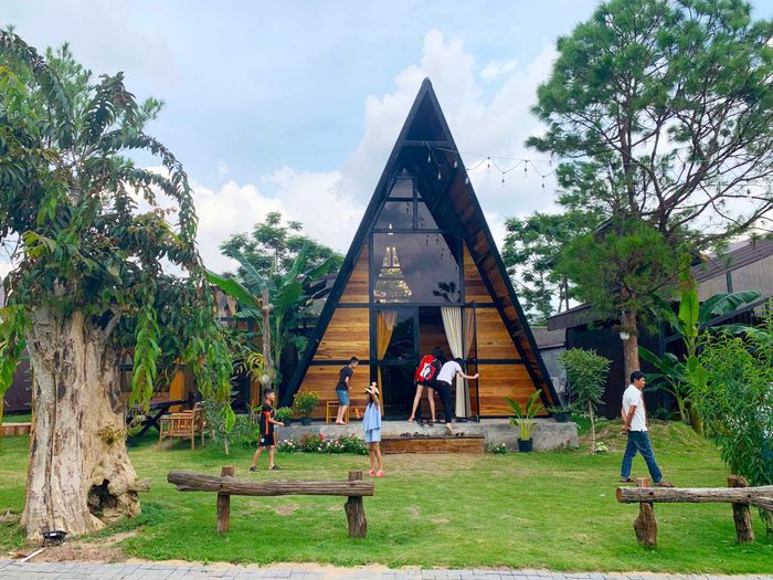 Kiến trúc độc đáo khiến Homestay Tiên Sơn Pleiku hút khách. Ảnh: Phương Linh