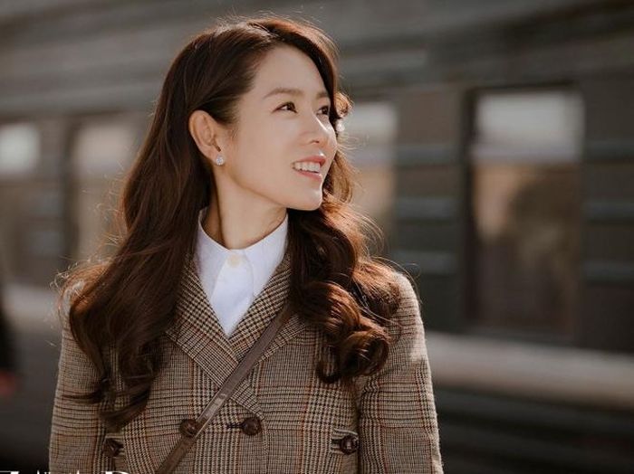 Son Ye Jin trẻ trung bất chấp thời gian