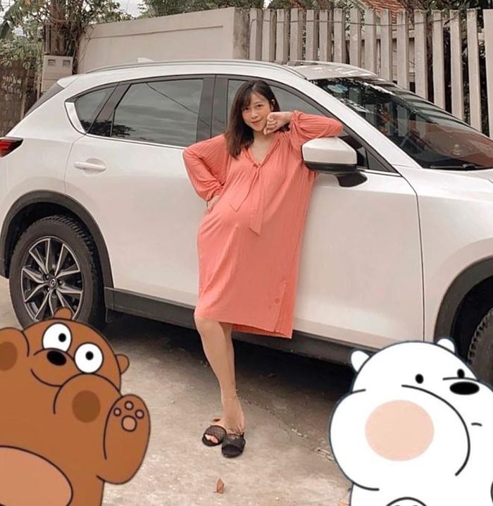 Văn Đức - Nhật Linh thông báo lên chức sau vài tháng kết hôn.