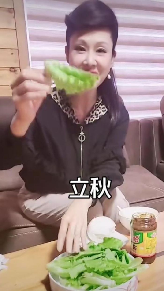 Diva chia sẻ khẩu phần ăn đơn giản.