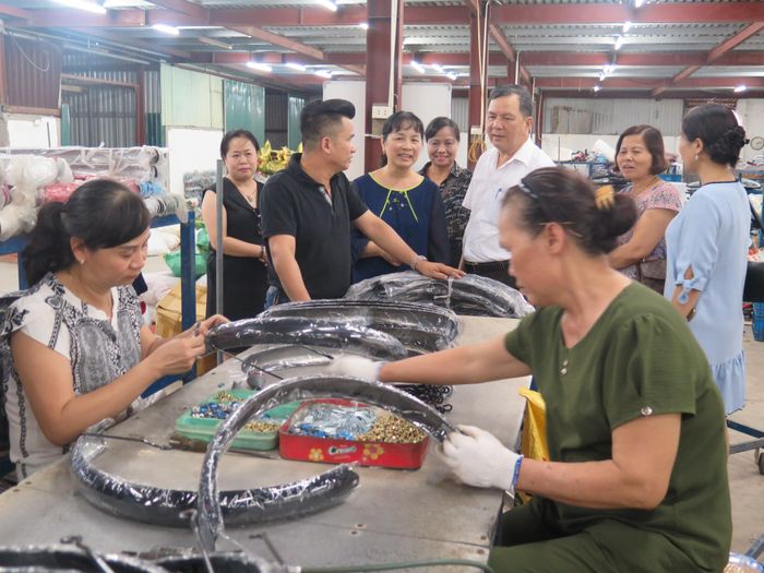 Công ty TNHH Sản xuất thương mại Việt Hùng (quận Long Biên, TP Hà Nội) có nhiều hoạt động thiện nguyện giúp đỡ người có công và nạn nhân chất độc da cam/dioxin.