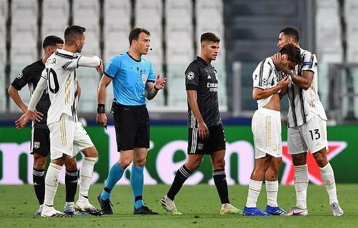 Lần đầu tiên sau 8 năm, Juventus mới lại chỉ gặt 1 danh hiệu trong mùa giải