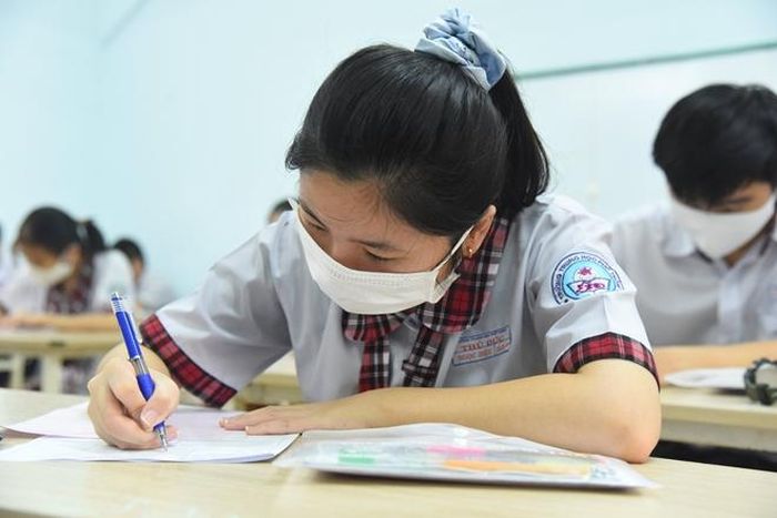 Thí sinh tự tin làm bài thi