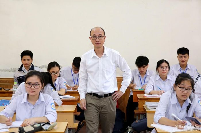 Thầy giáo Trần Mộng Lai. Ảnh: Đức Anh