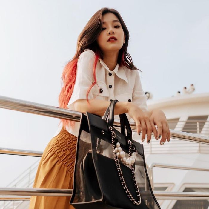 Hoàng Yến Chibi không đầu tư quá đà vào hàng hiệu. Ảnh: NV cung cấp.