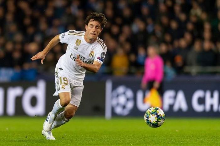 Odriozola không kiếm nổi suất đá chính ở Real Madrid