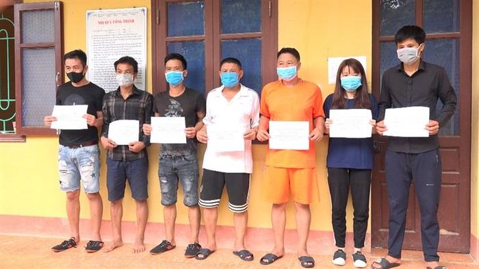 Đồn Biên phòng Quang Long ngăn chặn 7 công dân Việt Nam có ý định xuất cảnh trái pháp sang Trung Quốc.Ảnh: Lê Đồng