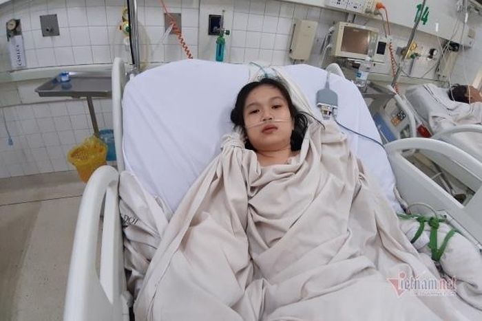 Phương Linh được điều trị bệnh tại Khoa Nhiễm Việt Anh.