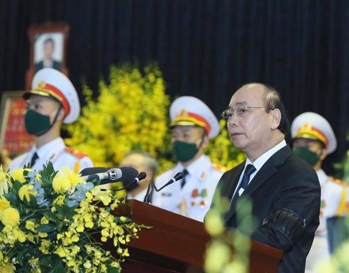 Thủ tướng Nguyễn Xuân Phúc đọc điếu văn tại Lễ truy điệu nguyên Tổng Bí thư Lê Khả Phiêu.