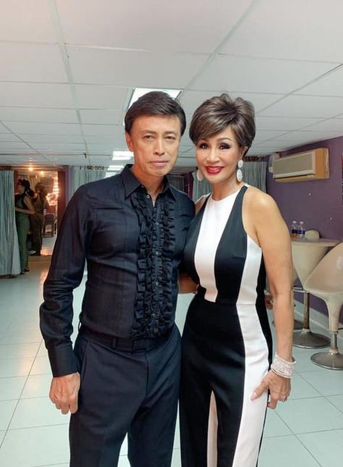 Khánh Hà và anh trai Tuấn Ngọc.