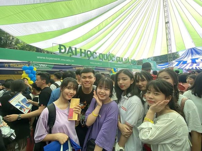 Người trẻ, hãy là phiên bản của chính mình 