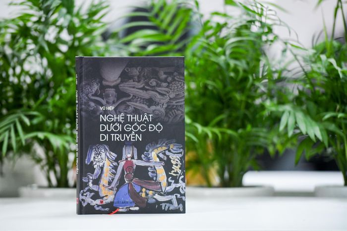  Sách Nghệ thuật dưới góc độ di truyền. Ảnh: Quỳnh Trang. 