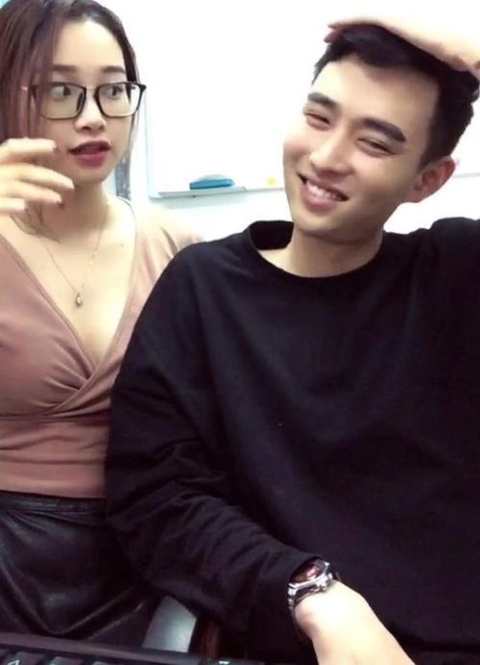 Cặp đôi gây ấn tượng bởi nhan sắc ngọt ngào, dễ thương của cả hai.