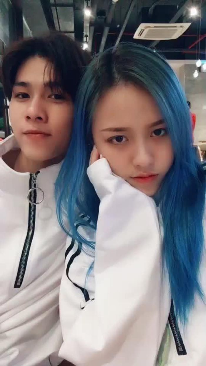 Cô nàng Thanh Trà có 2,8 triệu người theo dõi trên Tik Tok với 43 triệu lượt thả tim. Còn chàng trai Dương Duy là soái ca Tik Tok, với gần 1 triệu người follow và 2 triệu lượt thả tim.