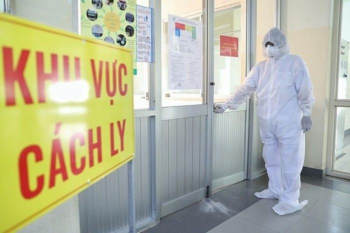 TPHCM cách ly tập trung ngay những người về từ các tỉnh có dịch COVID-19 đang thực hiện giãn cách (ảnh: HCDC)