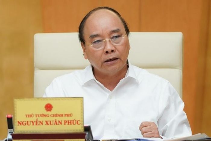 Thủ tướng Nguyễn Xuân Phúc đề nghị Thường trực Chính phủ bàn về các quyết sách mới trong chống dịch Covid-19. Ảnh: VGP.