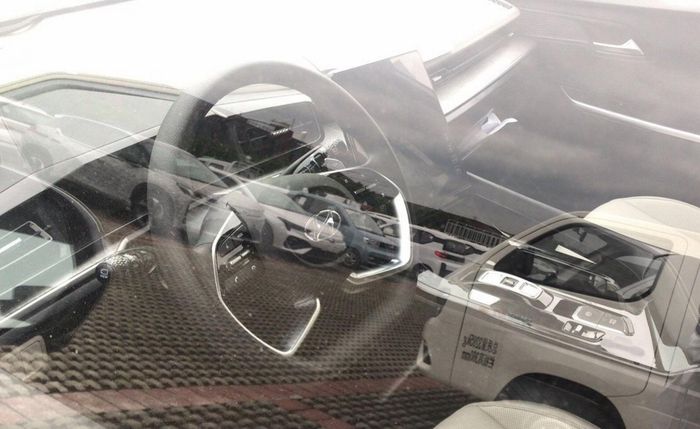 Nội thất của Hyundai Custo với màn hình giải trí cỡ lớn.