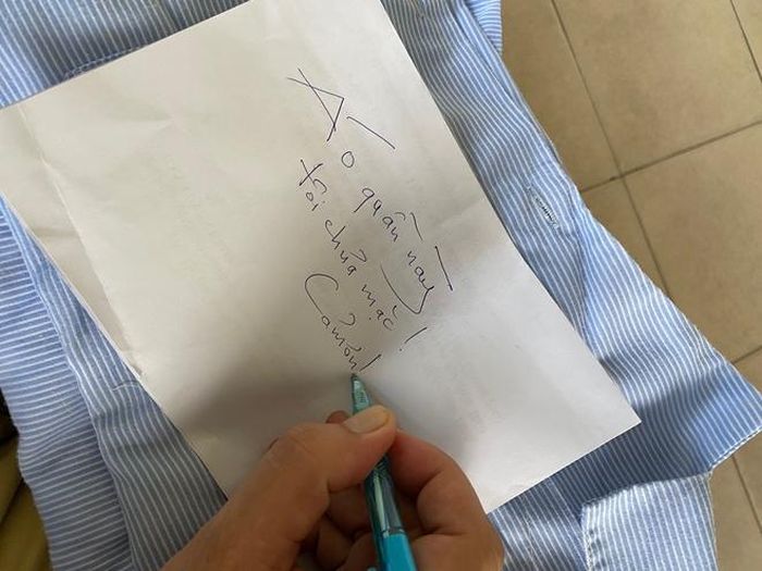 Anh N.T đã viết lại dòng chữ này với suy nghĩ, sẽ góp phần tiết kiệm cho chi phí phòng chống dịch COVID-19