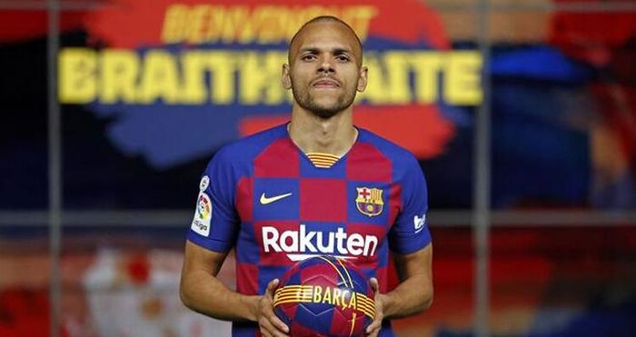 Barcelona tiêu tiền không hiệu quả trên thị trường chuyển nhượng