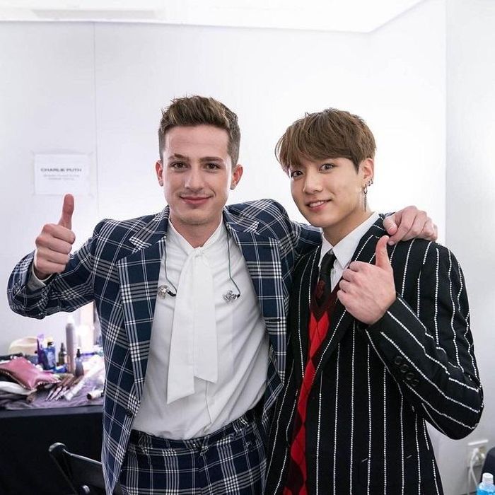 Charlie Puth chụp ảnh cùng Jungkook (BTS)