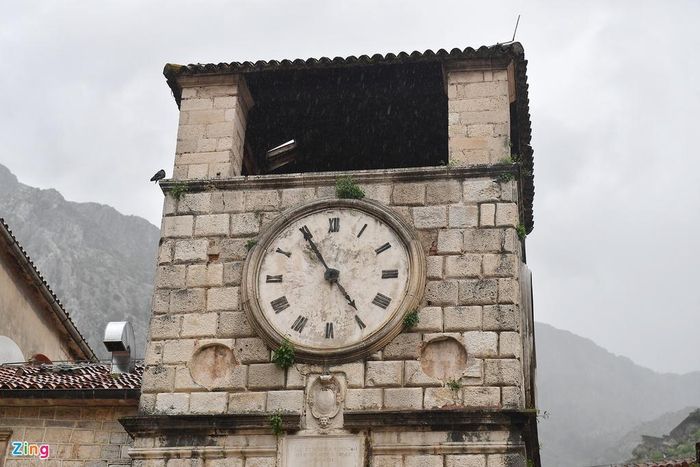  Nói đến Montenegro không thể không nhắc tới các địa danh nổi tiếng như Trung tâm văn hóa lịch sử Kotor, nơi tập trung nhiều công trình kiến trúc cổ hay thị trấn biển Budva mà bất cứ du khách nào khi đặt chân tới cũng phải ghé qua.