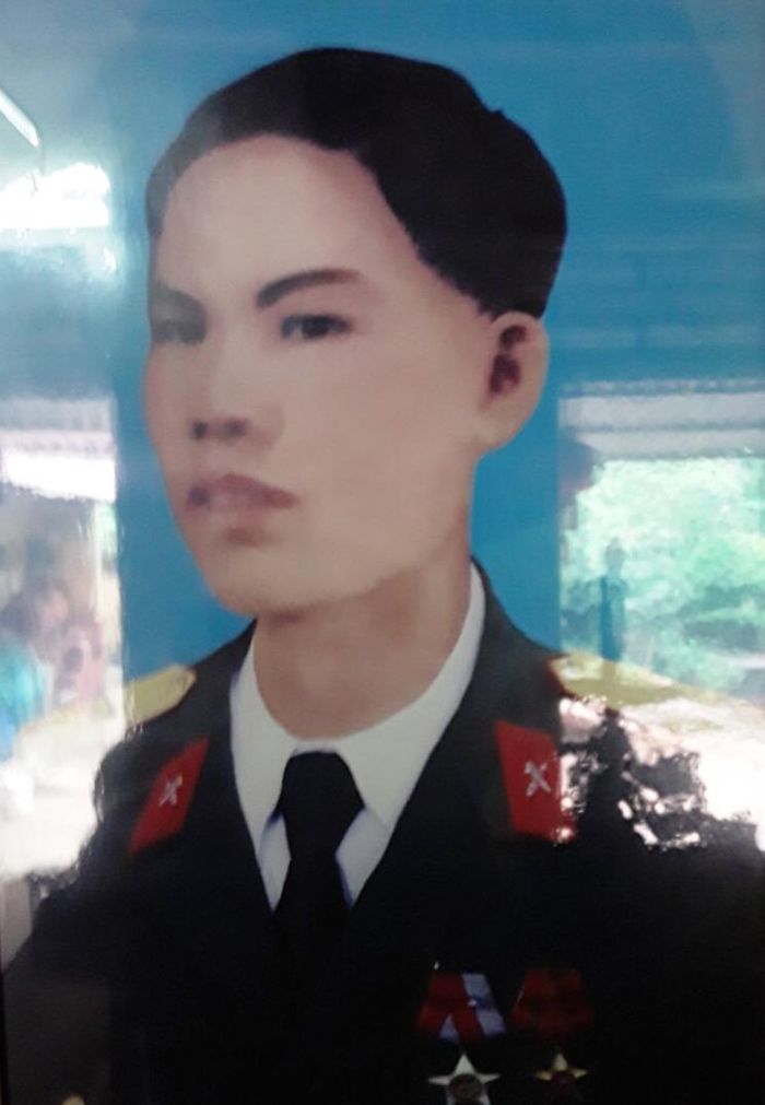 Di ảnh liệt sĩ Dương Văn Minh.