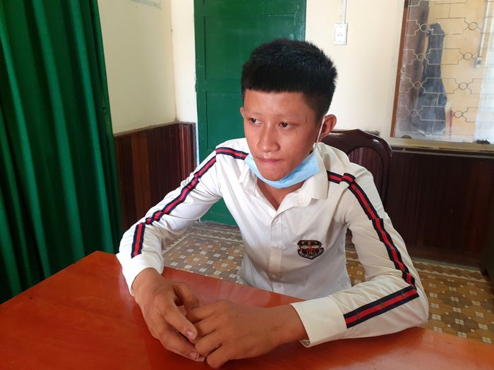Đối tượng Nguyễn Ngọc Bình tại cơ quan điều tra - Ảnh: A.T