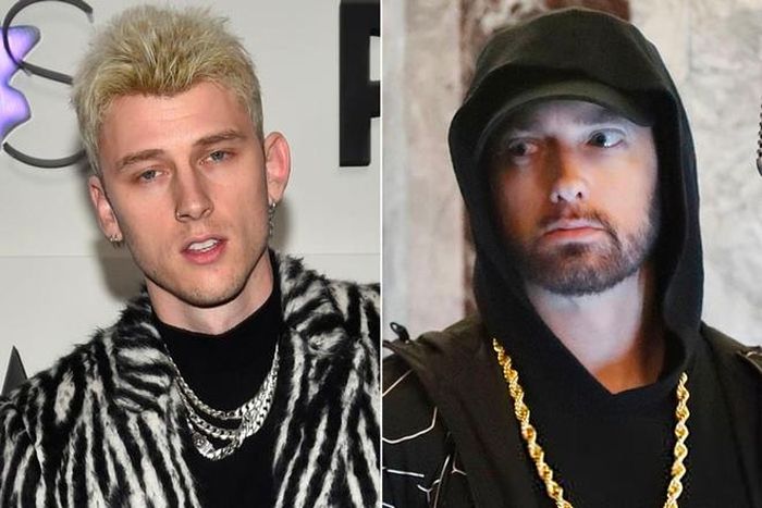  Đáp lại, Machine Gun Kelly tung ra ca khúc Rap Devil - tựa đề đối lập Rap God của Eminem - với lời lẽ nặng nề không kém, như "Ông phải mất 6 năm để ra album toàn nói xấu người khác sao", "Hailie, cô đúng là có người cha điên cuồng thích hét vào mic"... Thậm chí, trong bản rap "diss", bạn trai Megan Fox còn gọi Eminem là kẻ hết thời, dùng ngôn từ tục tĩu để nói xấu vợ chồng rapper đàn anh. Ảnh: Getty. 