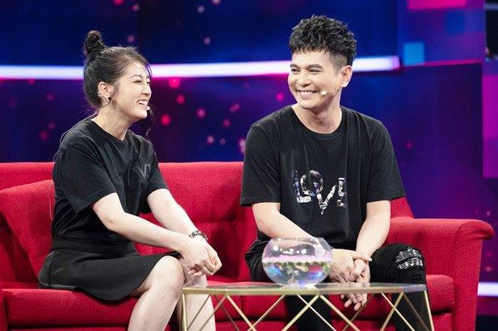 Khi có phát sinh mâu thuẫn, Lâm Hùng sẽ là người lên tiếng xin lỗi trước để gia đình luôn có được không khí vui vẻ, hòa thuận.
