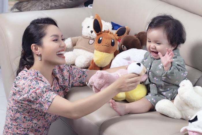 Con gái của Nguyễn Ngọc Anh tên thân mật là MiA, sắp tròn 1 tuổi