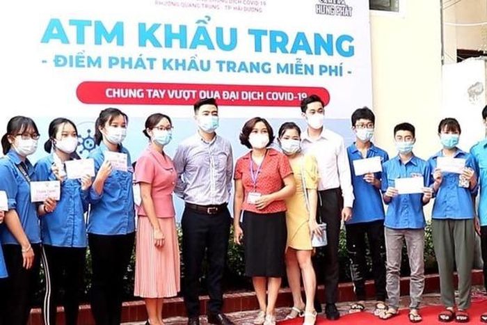 Lễ khai trương cây ATM khẩu trang tại TP Hải Dương