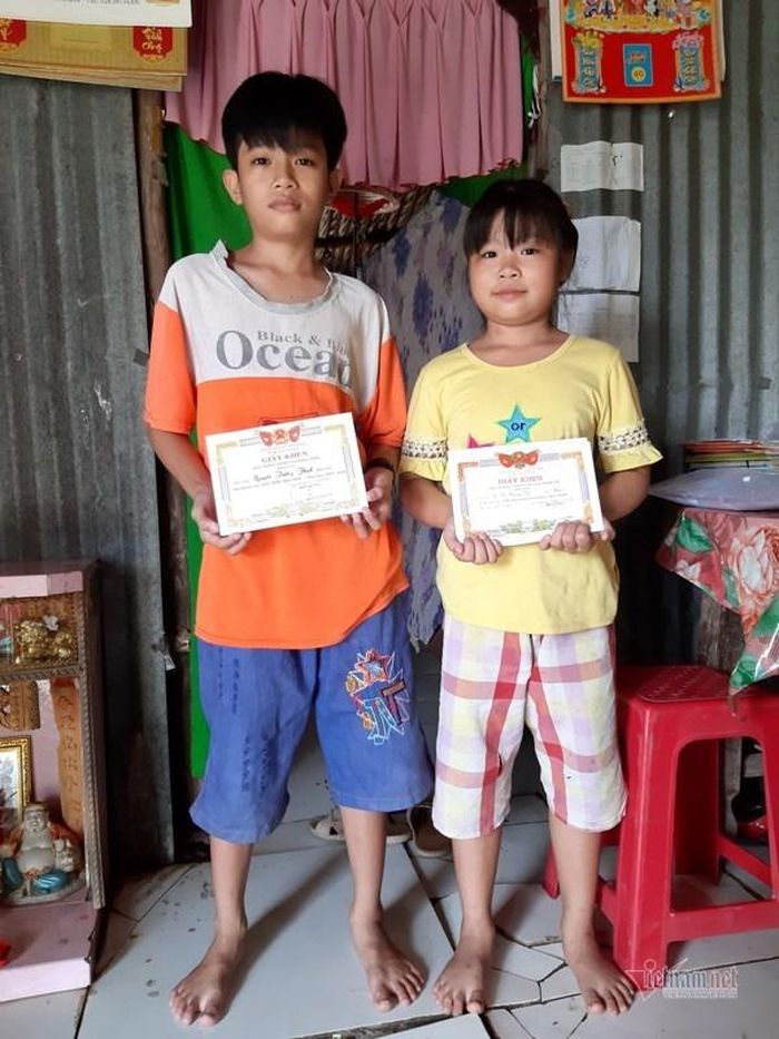Hai đứa trẻ chăm chỉ, học giỏi có nguy cơ phải nghỉ học.