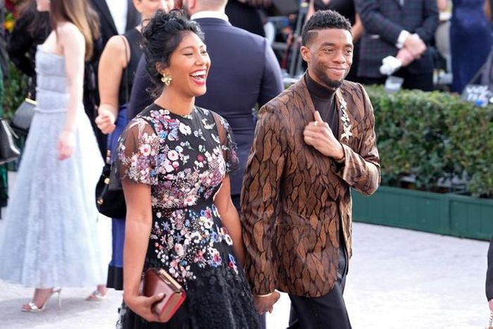  Cuối tháng 3/2019, Boseman chính thức giới thiệu bạn gái Taylor Simone Ledward, người thường xuyên xuất hiện cạnh nam diễn viên trong nhiều sự kiện. Ảnh: Getty. 