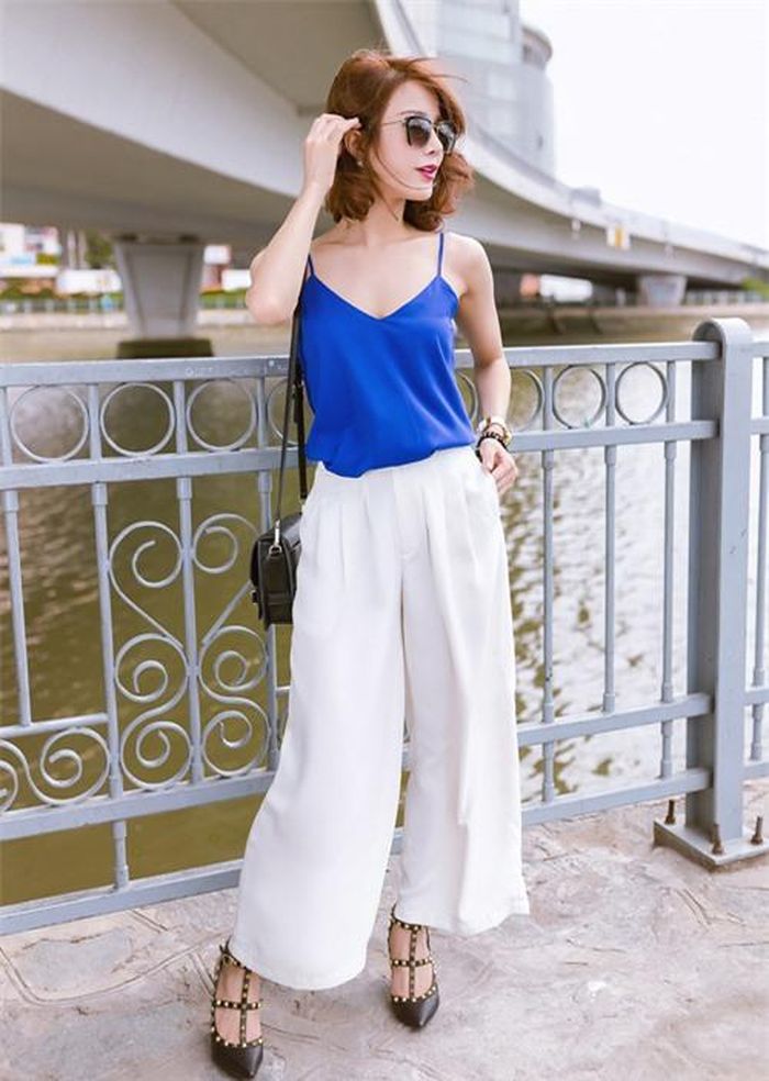 Quần culottes thường hợp với những cô nàng có dáng dong dỏng cao, trong khi đó áo camisole thích hợp với những nàng ngực nhỏ. Vì vậy để diện bộ đôi này, bạn cũng nên cân nhắc xem có phù hợp với cơ thể mình không đấy nhé!