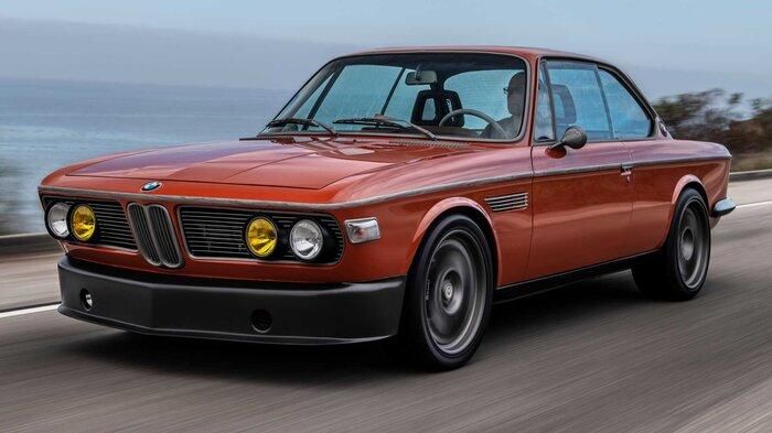 Trước đây, xưởng độ này đã từng 'độ' cho Robert Downey Jr. hai mẫu xe khác là Chevrolet Camaro 1967 và Ford Mustang Boss 302 đời 1970. (Ảnh: SpeedKore)