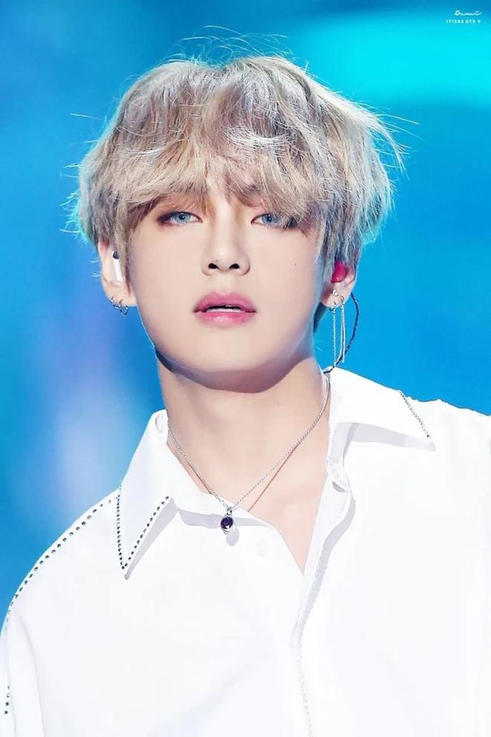 V BTS
