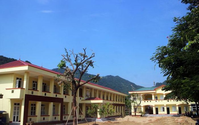 Trường Phổ thông dân tộc bán trú THCS Tân Long (Đồng Hỷ) mới được đầu tư xây dựng với kinh phí gần 8 tỷ đồng, sẵn sàng đón học sinh vào năm học mới 2020-2021.