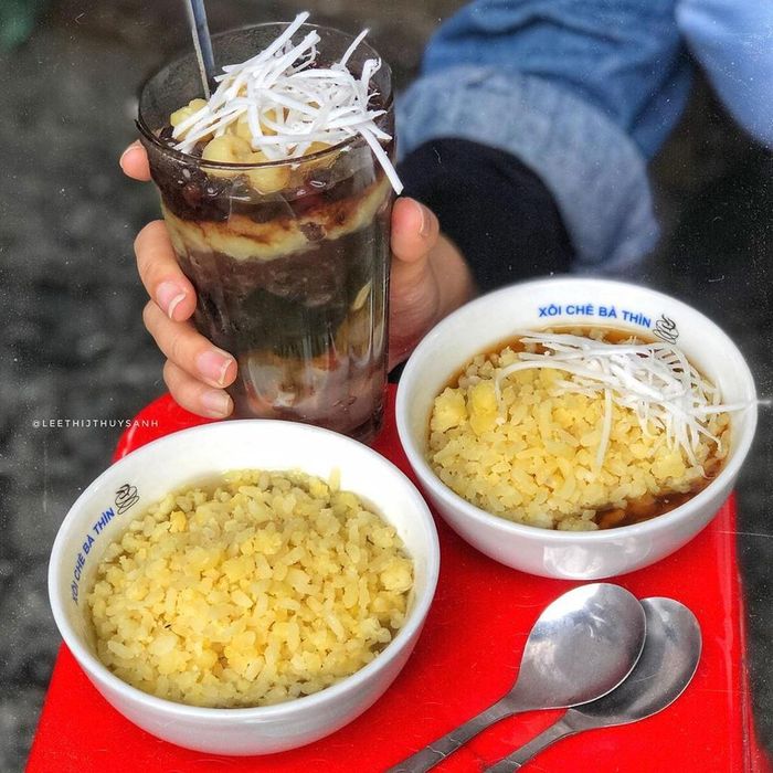 Vị ngọt của những món chè ở quán có thể khiến nhiều thực khách không thích. Ảnh: Candykun107, Leethijthuysanh.